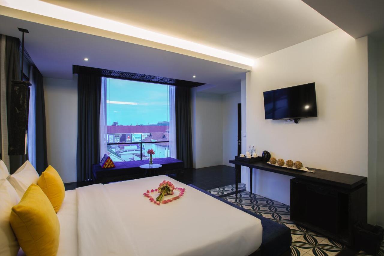 Monthara Angkor Residence Siem Reap Bagian luar foto